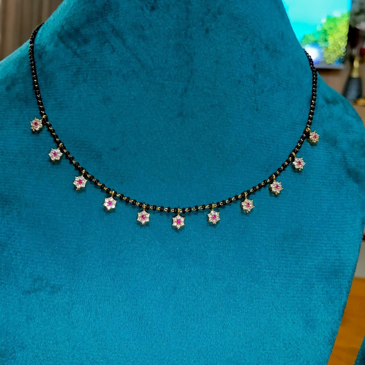 Black Beads Floral Necklace