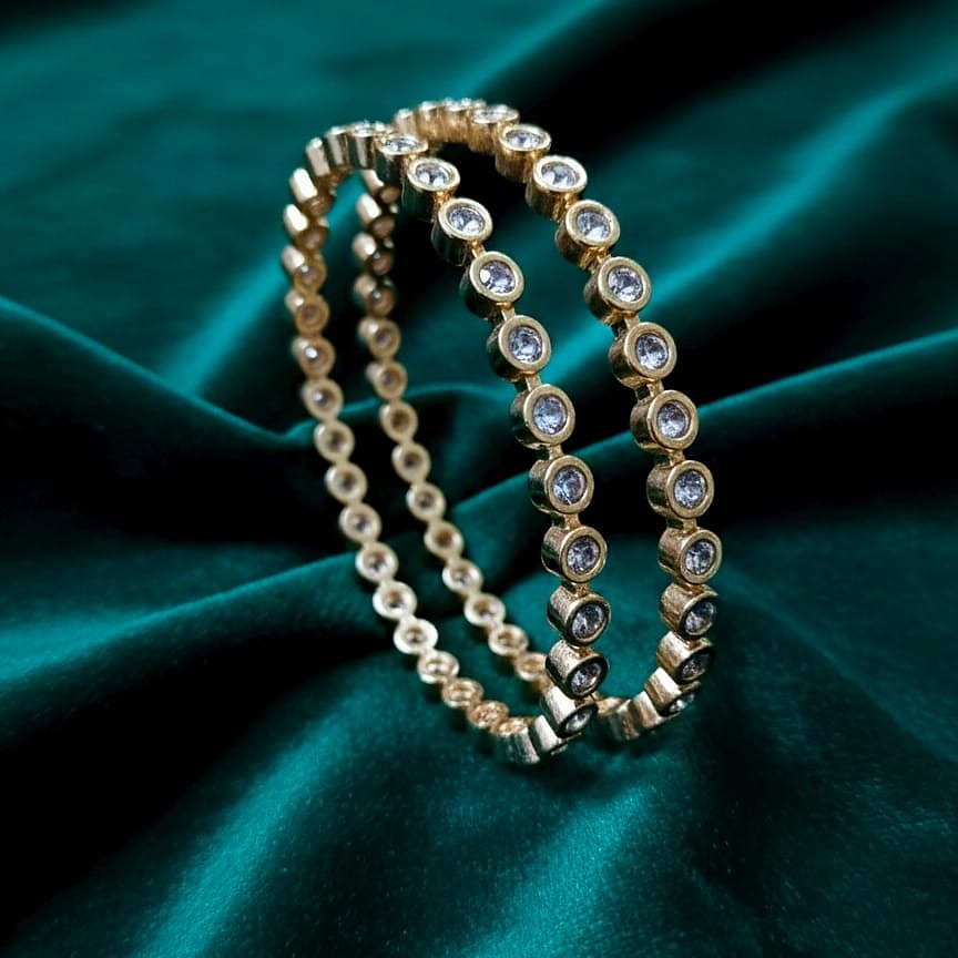 Classic Polki/Kundal-Style Solitaire Bangle