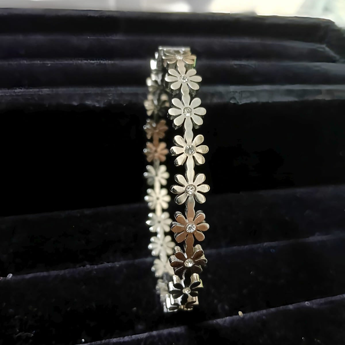 Delicate Daisy Chain Bangle