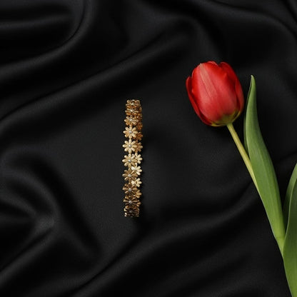 Delicate Daisy Chain Bangle