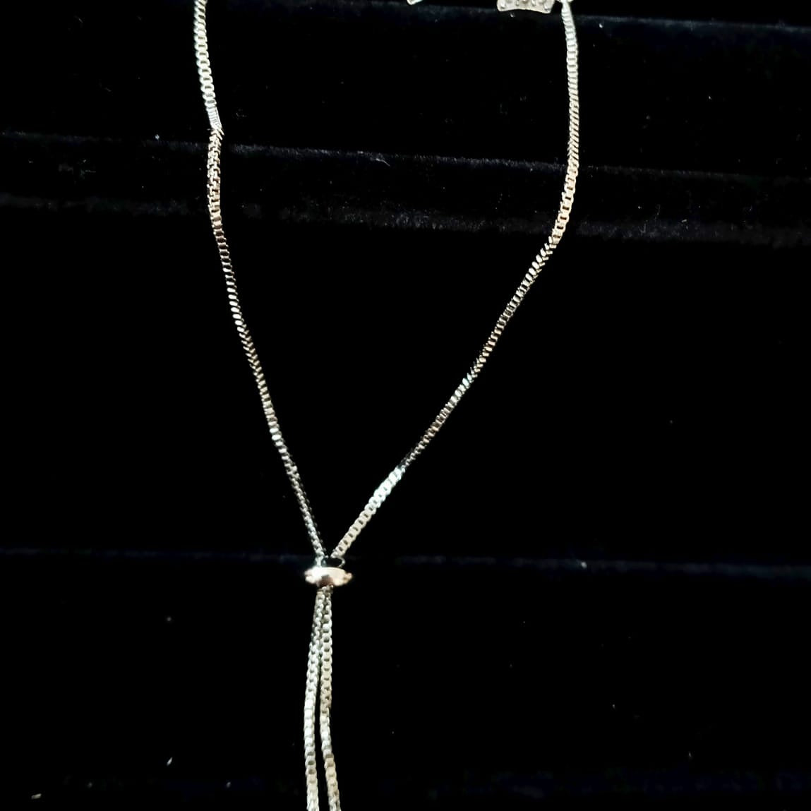 Delicate Motif Bracelet