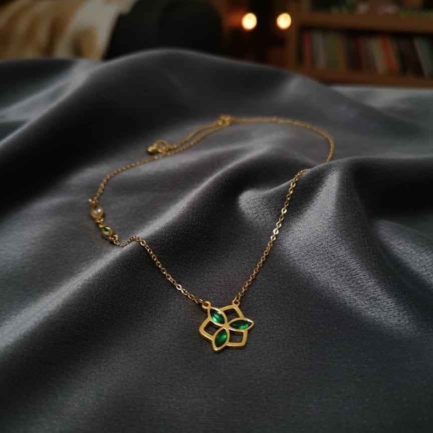 Gold Emerald Flower Necklace