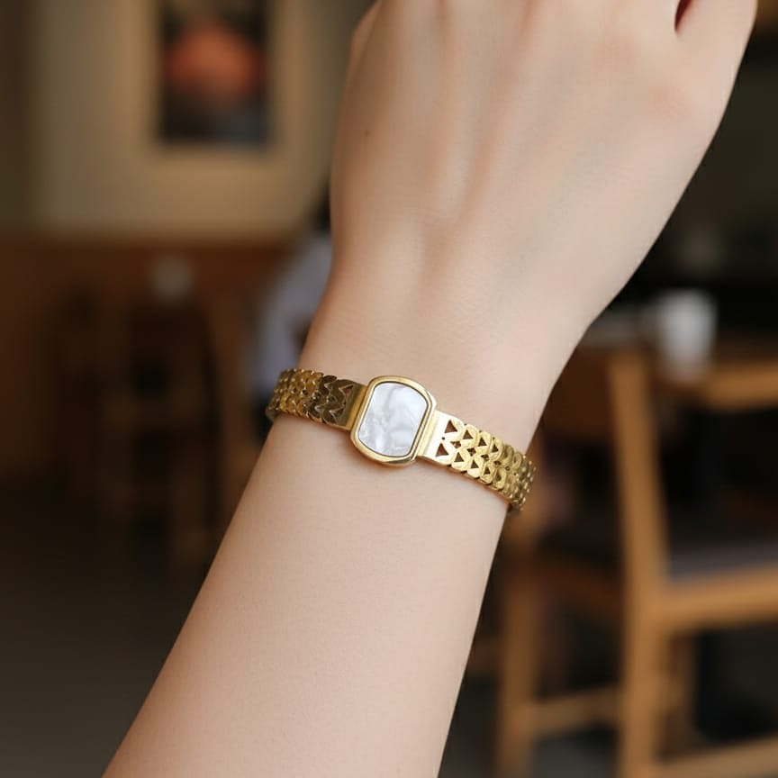 Gold-Tone Bracelet with Mother-of-Pearl Face