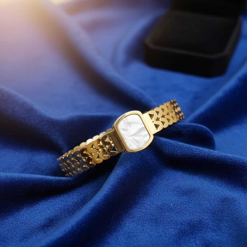 Gold-Tone Bracelet with Mother-of-Pearl Face