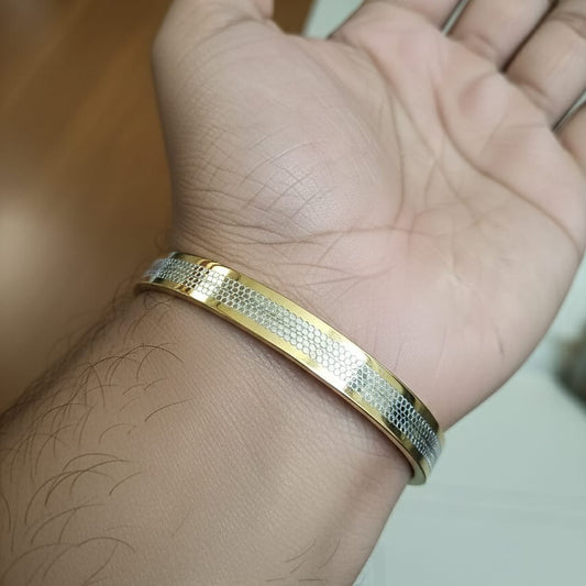 Gold-Toned Textured Bangle