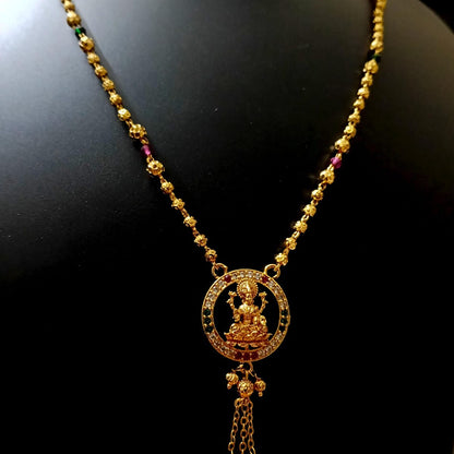 Gold necklace with a pendant