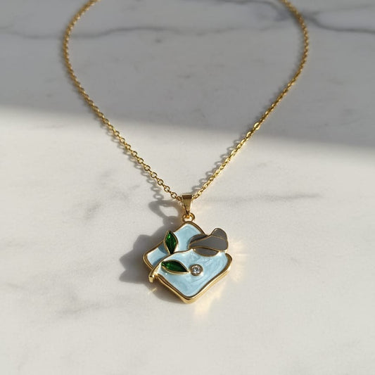 Gold necklace with a unique pendant