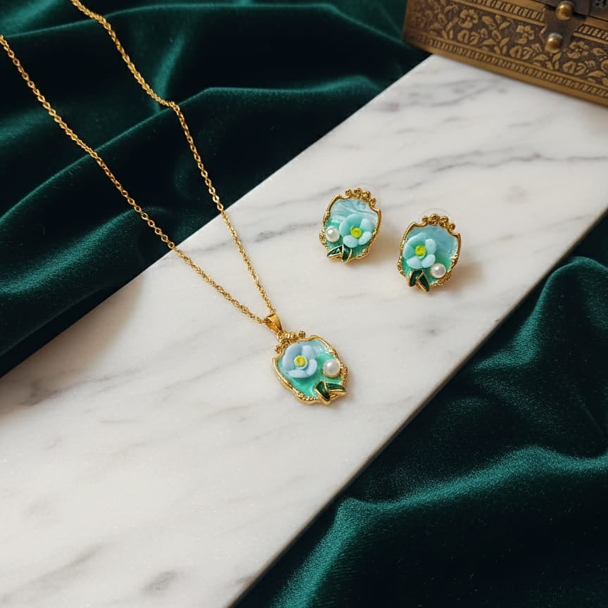 Jewelry set with necklace and earrings