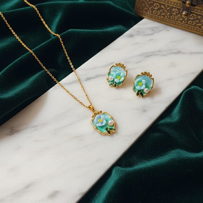 Jewelry set with necklace and earrings