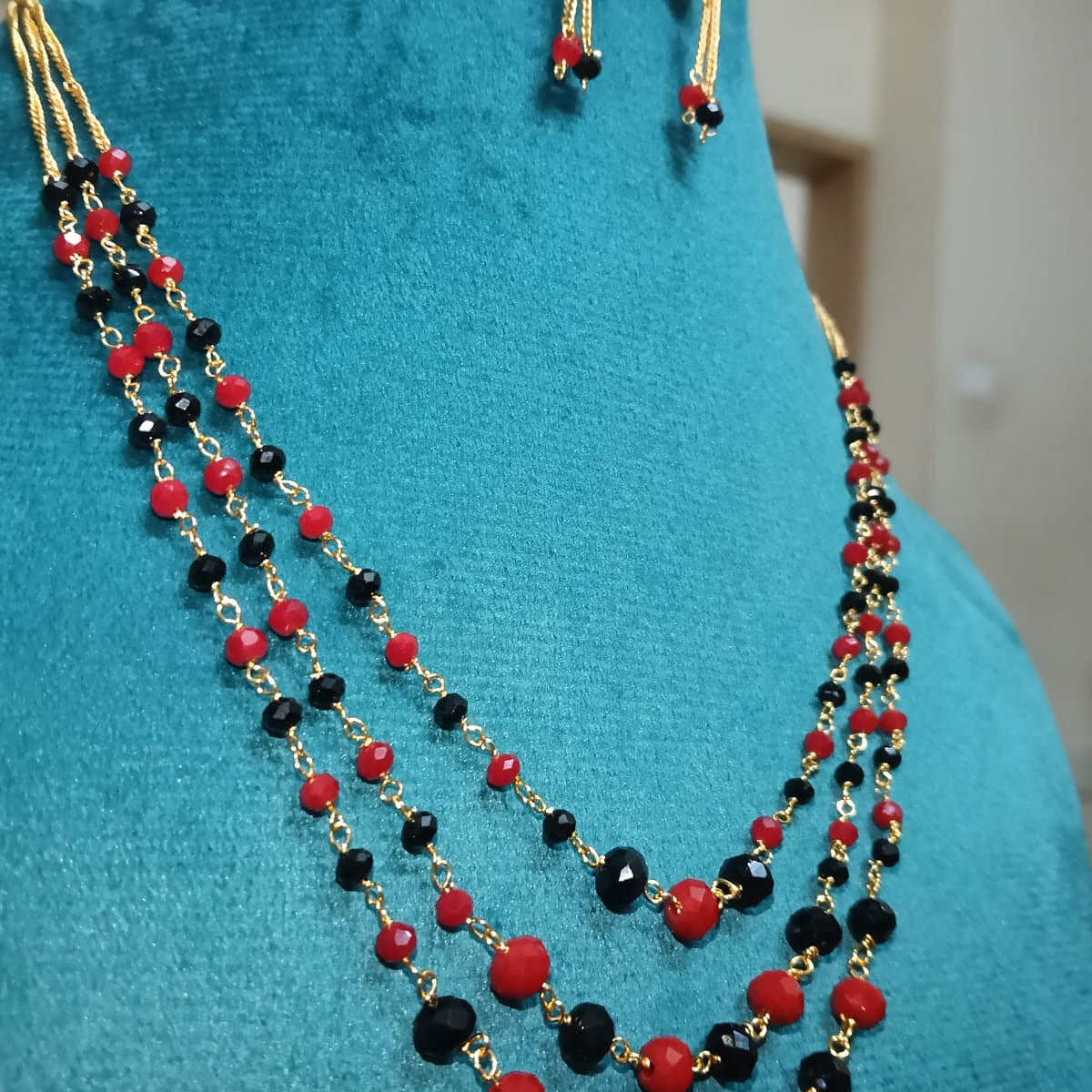 Triple-Layered Red & Black Beads Necklace Set