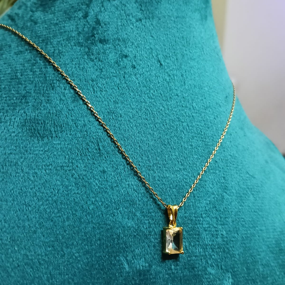 Minimalist Gold Link Chain Necklace