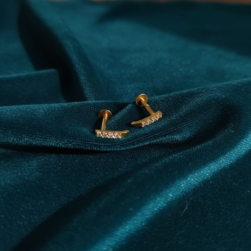 Modern Gemstone Bar Nose Pin