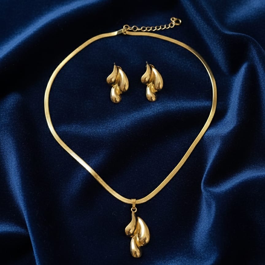 Modern Gold Set Necklace and Earrings