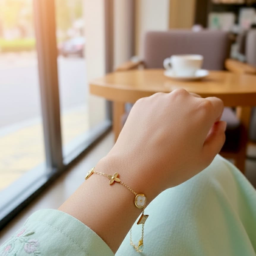 gold bracelet 