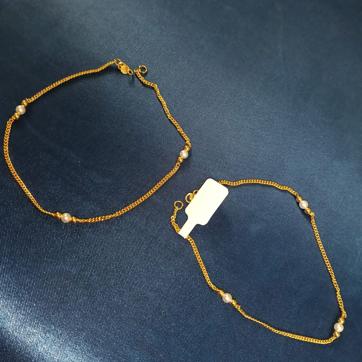 Pearl and gold beads chain anklet 