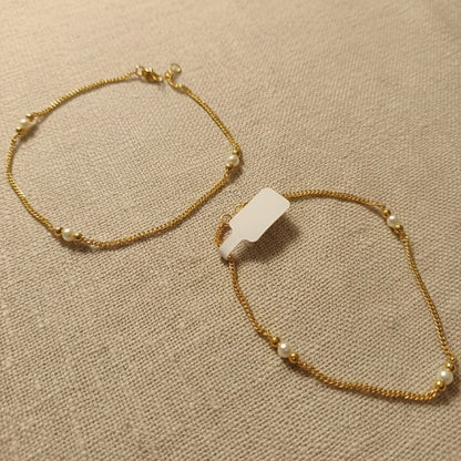 Pearl and gold beads chain anklet 
