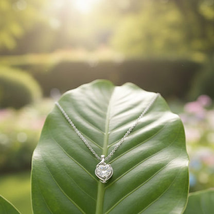 Elegant Solitaire Pendant Necklace