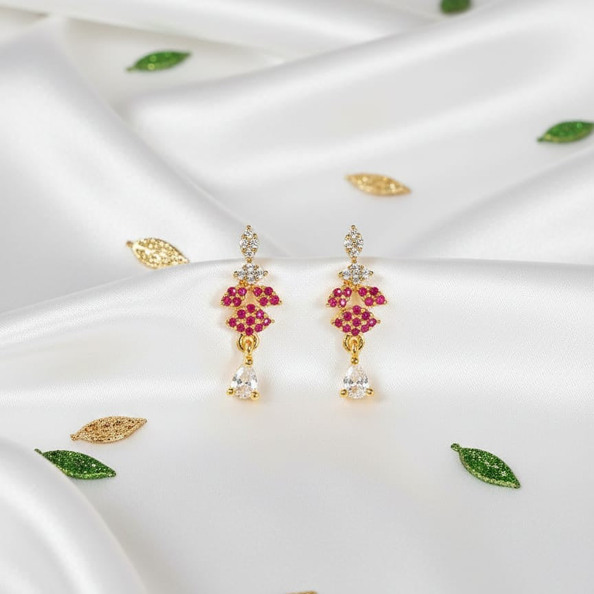Pair of earrings with floral design