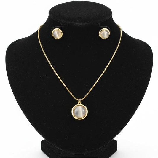 Gemstone Adjustable Pendant Necklace